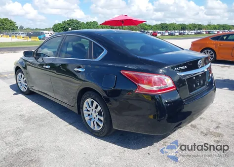 2013 Nissan Altima 2.5 S z USA, uszkodzony, nr VIN 1N4AL3APXDC219275